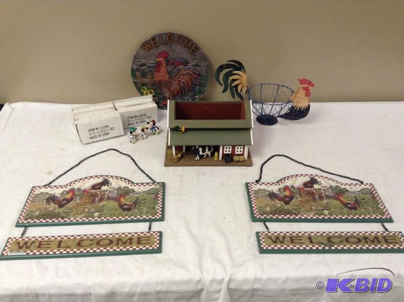 lot 64 image: Collection Rooster Home Decor