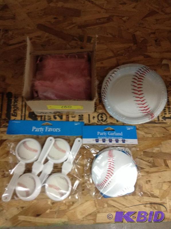 lot 100 image: Baseball Stuff and Pink Bags