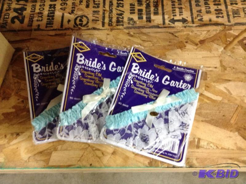 lot 114 image: Brides Garter