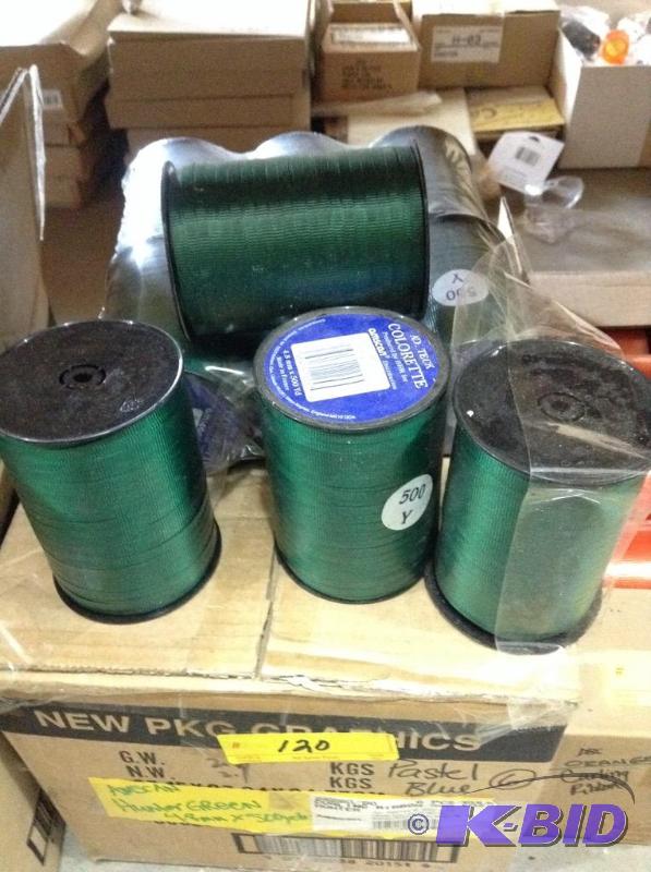 lot 120 image: Hunter Green Curling Ribbon
