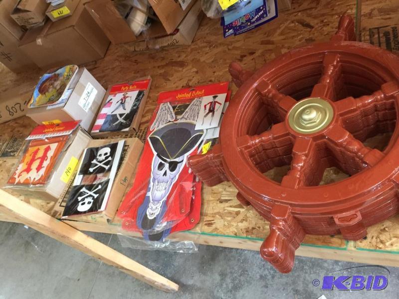lot 140 image: Pirate Themed Party Lot