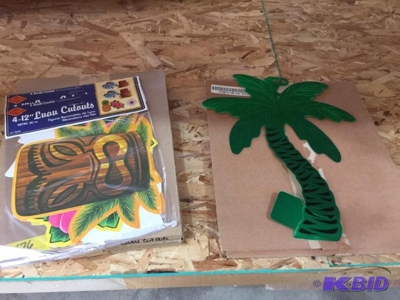 lot 176 image: Aloha and more