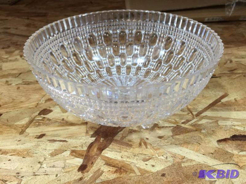 lot 185 image: Plastic Crystal Bowls
