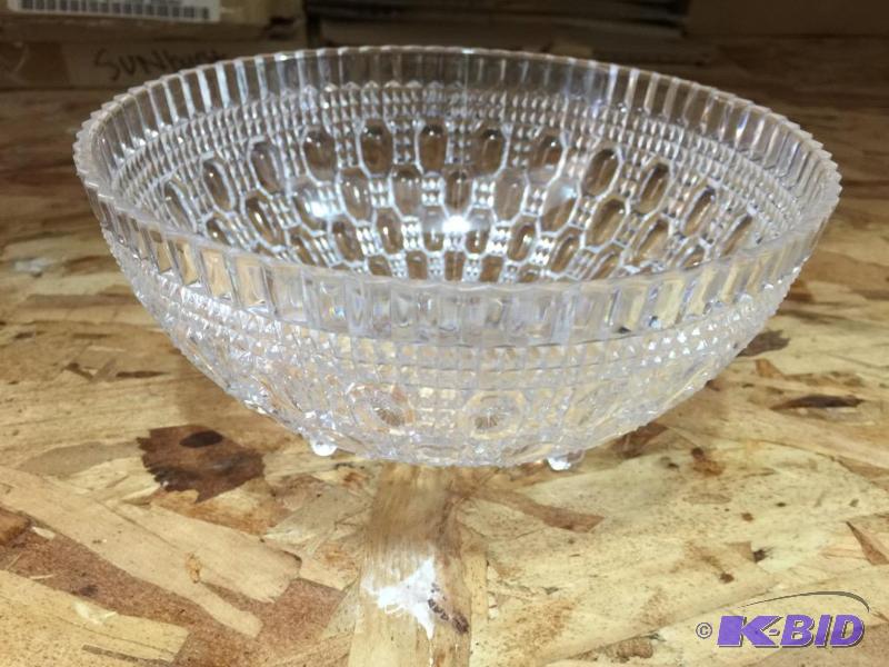 lot 188 image: Plastic Crystal Bowls