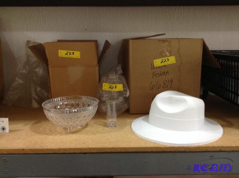 lot 223 image: Mixed Lot