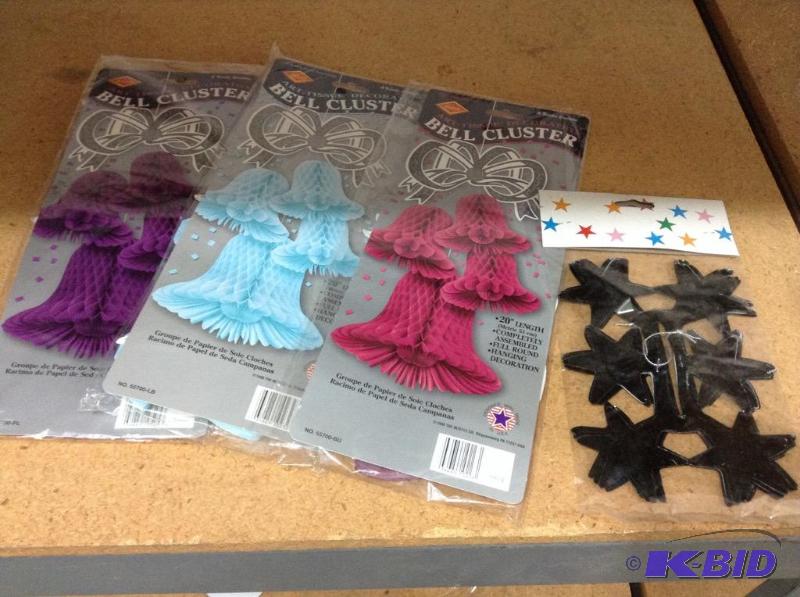 lot 224 image: Tissue Bell Clusters and Black Star Garlands