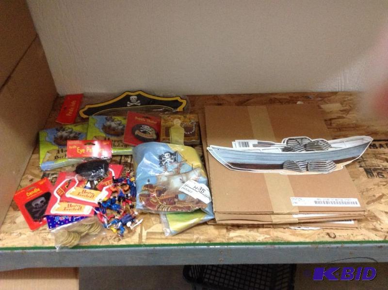lot 46 image: Pirate Party Stuff