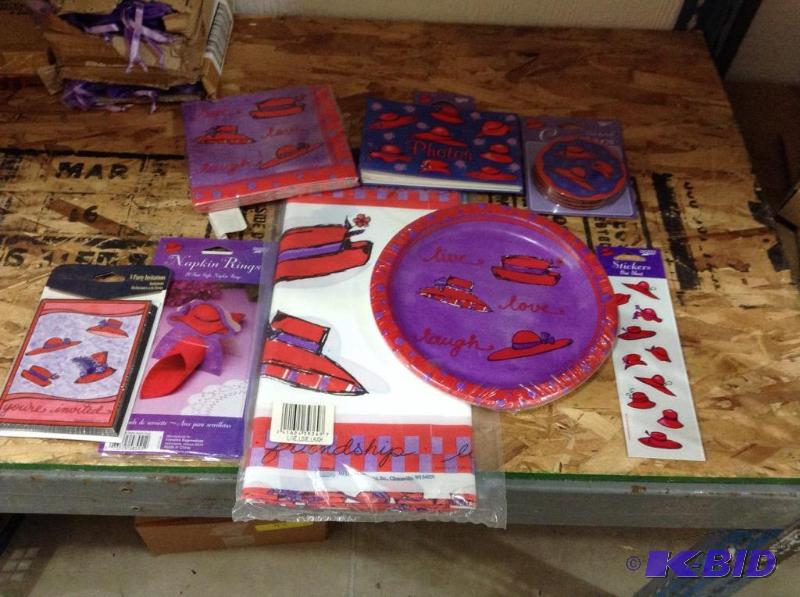 lot 72 image: Red Hat Ladies Lot