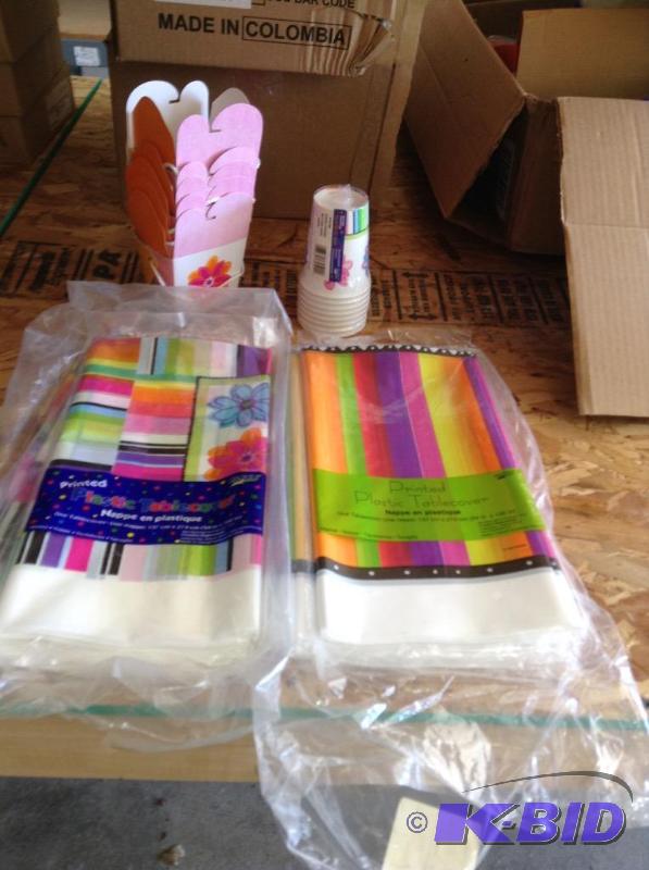 lot 86 image: Colorful Lot