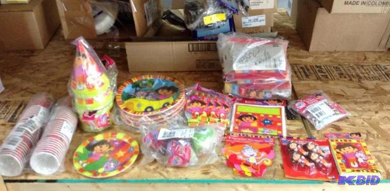 lot 94 image: Dora the Explorer Party Lot