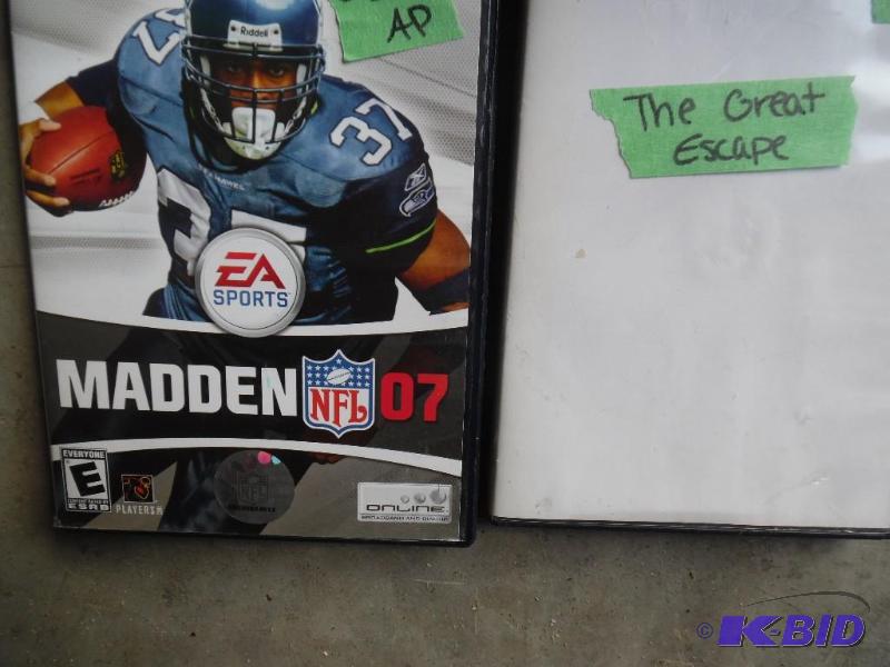 lot 15 image: Madden 07 PS2