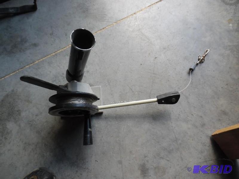 lot 7 image: Down rigger