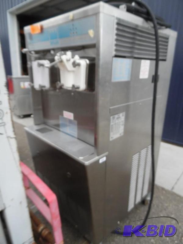 Commercial Soft Serve Ice Cream Dispenser