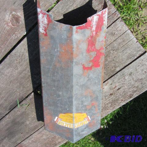 lot 13 image: Gravely Tractor Hood