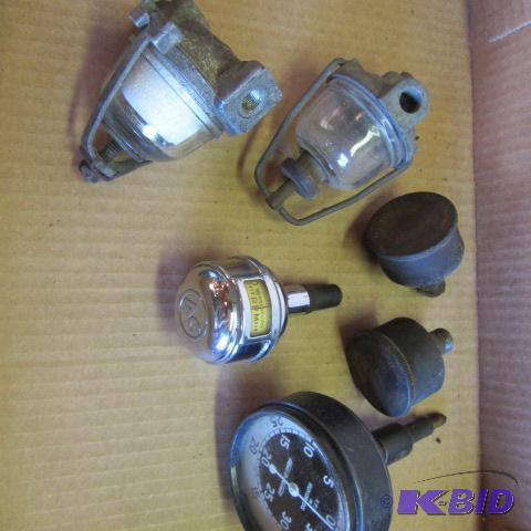 lot 140 image: Tractor Parts, Meters