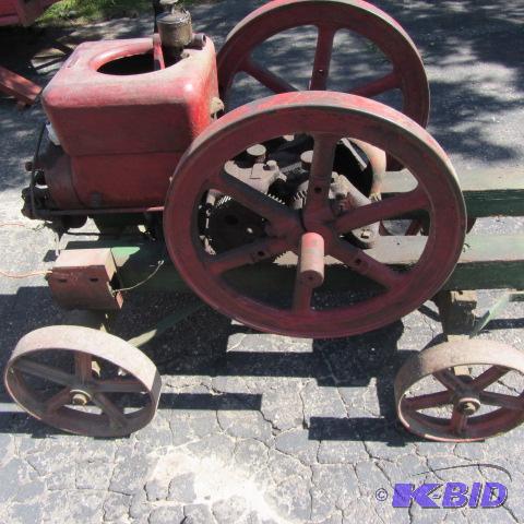 lot 151 image: Stationary Gas Engine