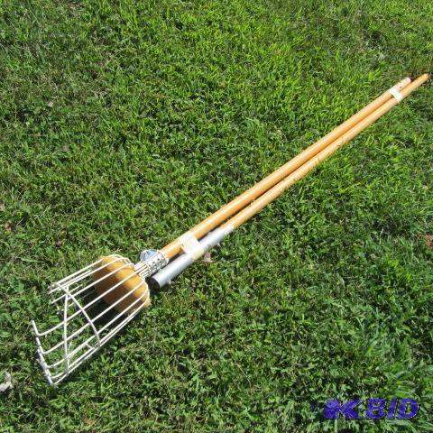 lot 163 image: Apple  Produce Picker