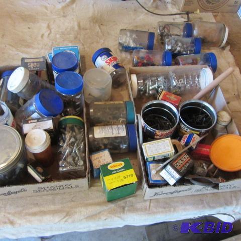 lot 175 image: Shop Hardware, Square Nails