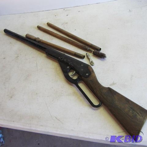 lot 179 image: Daisy 960 Pop Toy Gun