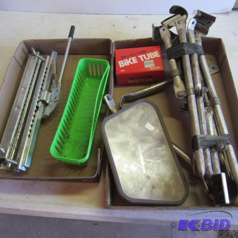 lot 181 image: Truck brackets, Mirror