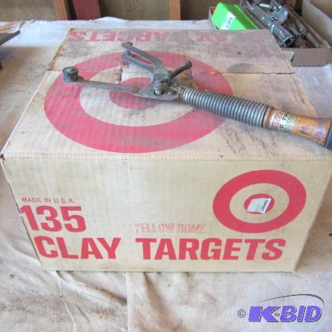 lot 182 image: Clay Targets, Thrower