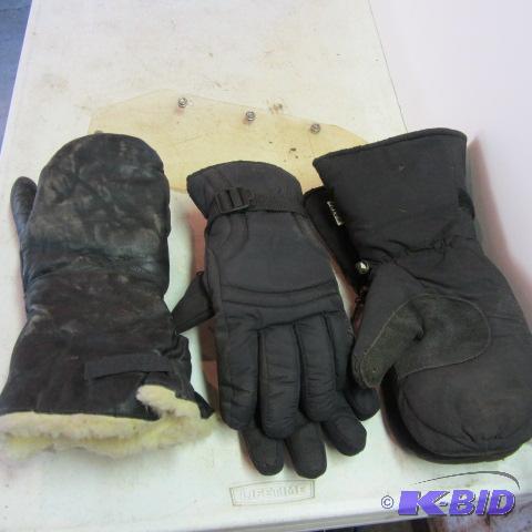 lot 205 image: Leather Choppers, Gloves