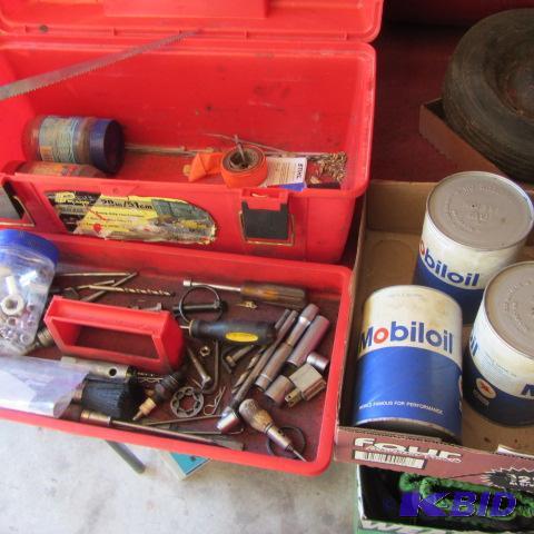 lot 207 image: Toolbox, Sockets, Motor Oil