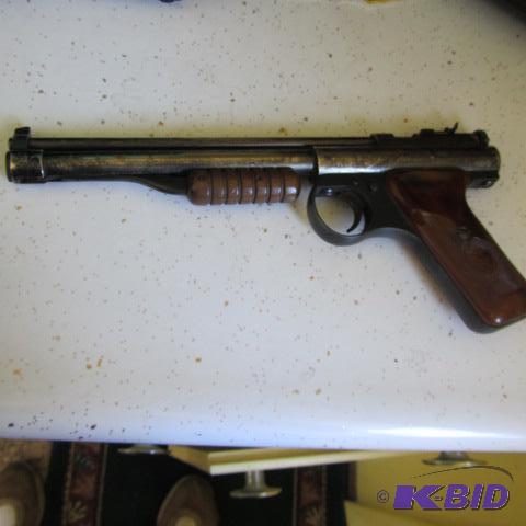 lot 231 image: B. Franklin 177cal Pistol