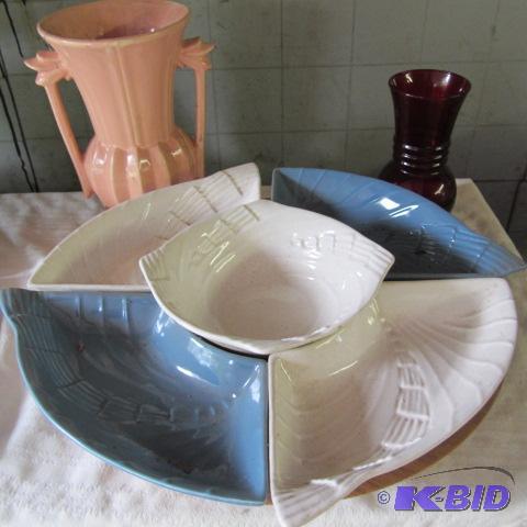 lot 236 image: CA Relish, McCoy & Ruby Vase