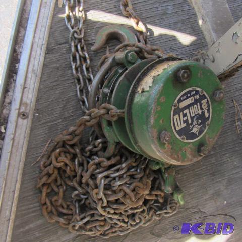 lot 24 image: Jet Chain Hoist