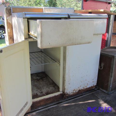 lot 31 image: Vintage Kitchen Cabinets