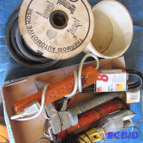 lot 47 image: Caulk Guns, Light, Tubing