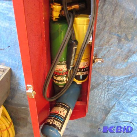 lot 48 image: Torch Set