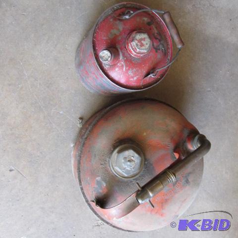 lot 89 image: Vintage Gas Cans