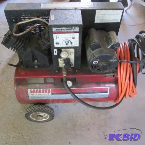 lot 90 image: Portable Air Compressor