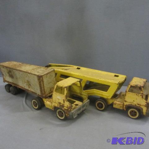 lot 142 image: Vintage Tonka Toys