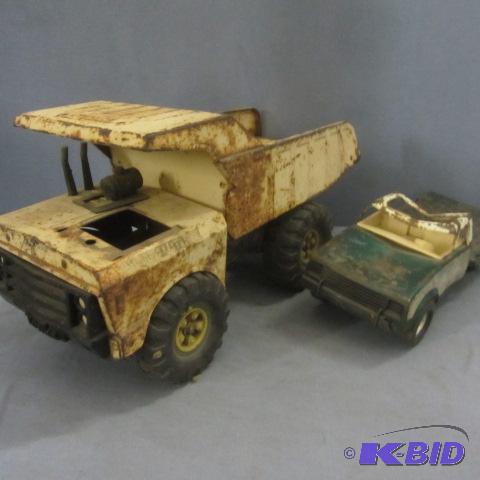 lot 144 image: Tonka & Nylint Trucks