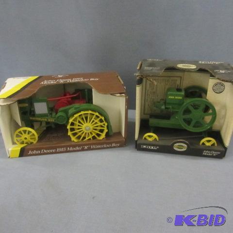 lot 15 image: John Deere Toy Tractors
