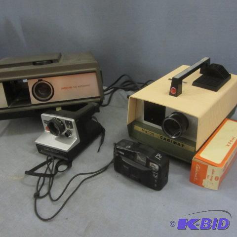 lot 187 image: Slide ProjectorsCameras