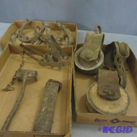 lot 195 image: Horseshoes, Pulleys, Wedge