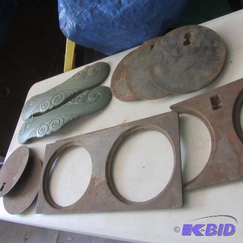 lot 208 image: Cast Iron Stove Parts