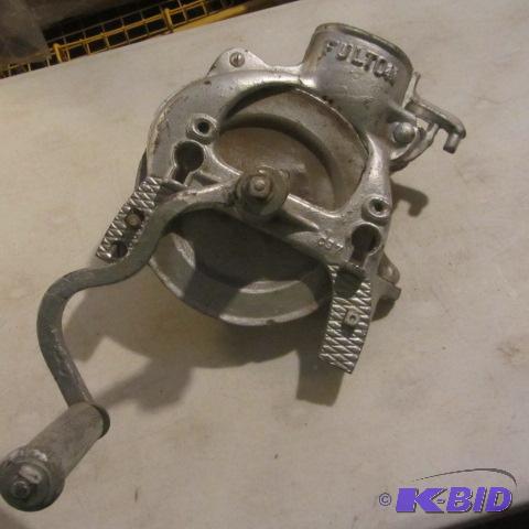 lot 211 image: Box Corn Sheller