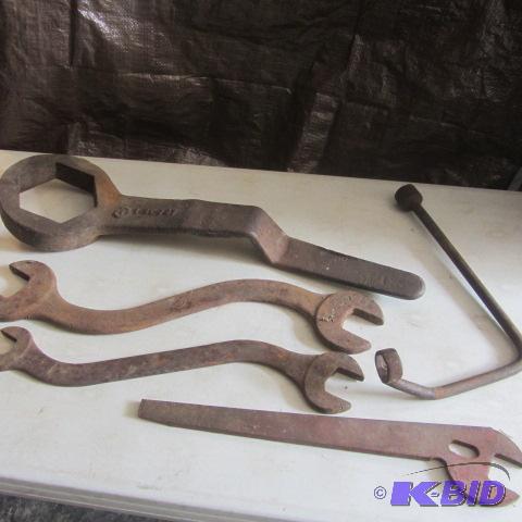 lot 219 image: Large Wrenches