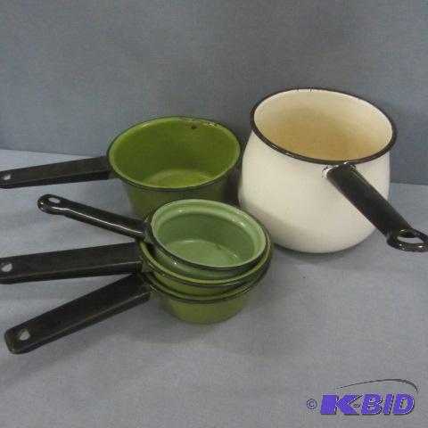 lot 44 image: Enamel Pots And Pan