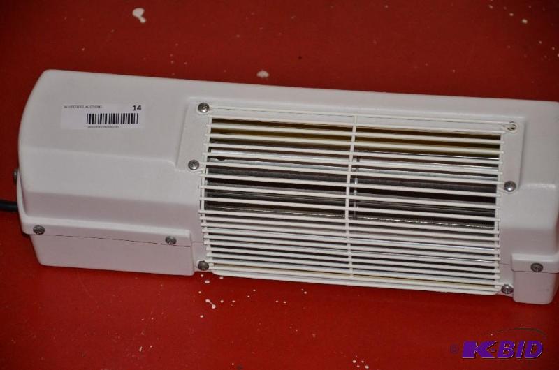 lot 14 image: White Rectangular fan 5" x 7" x 17 ...