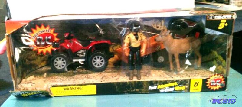 lot 11 image: RC Outdoor Adventure Set