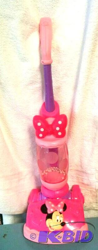 lot 16 image: Minnie Mouse Toy Vacuum