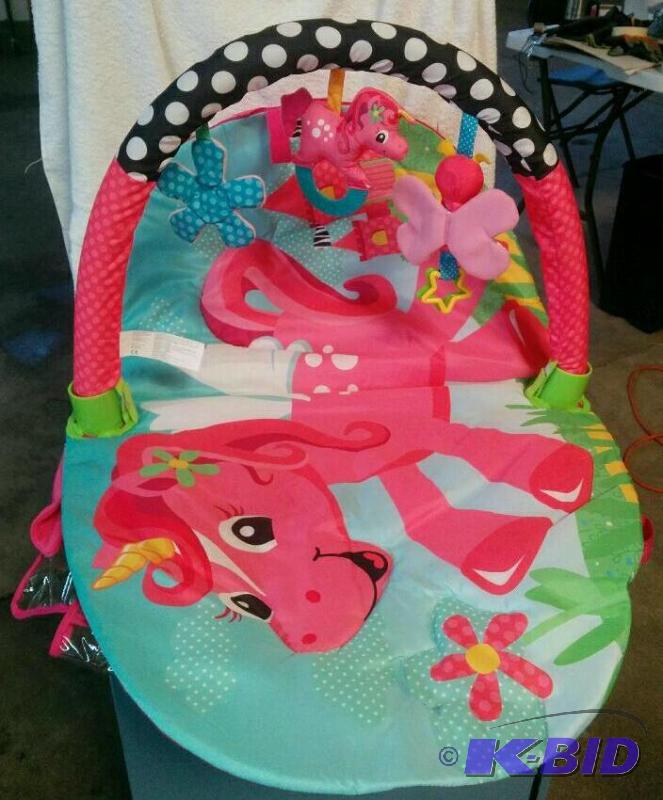 lot 19 image: Baby Pad and Grab Toys