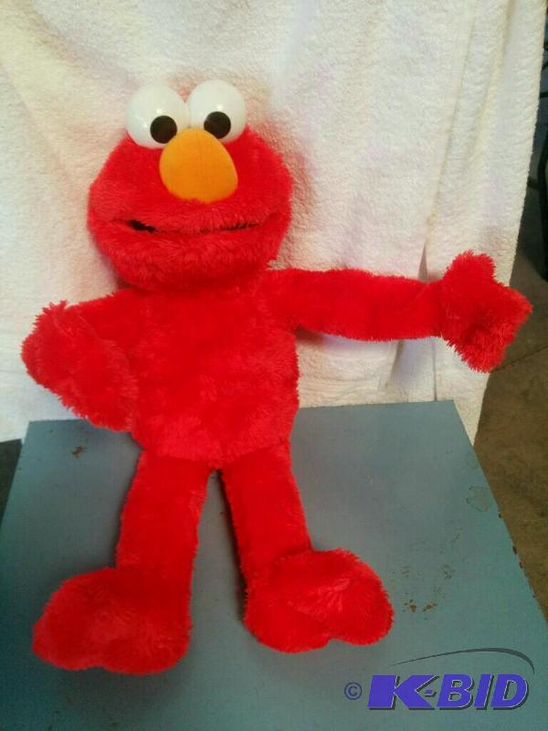 lot 34 image: Elmo