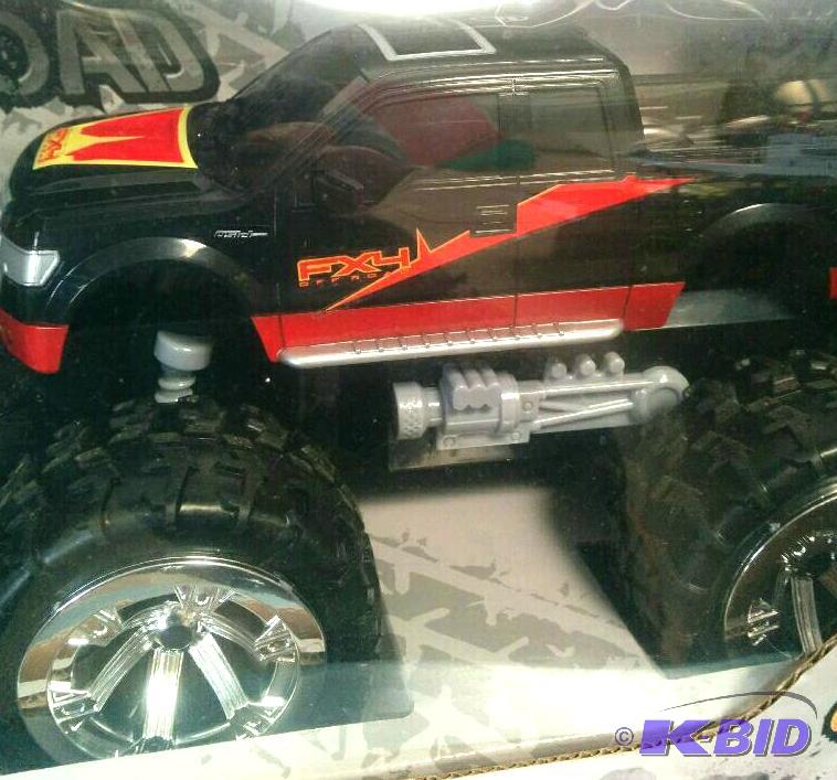 lot 36 image: RC Pick-up Truck